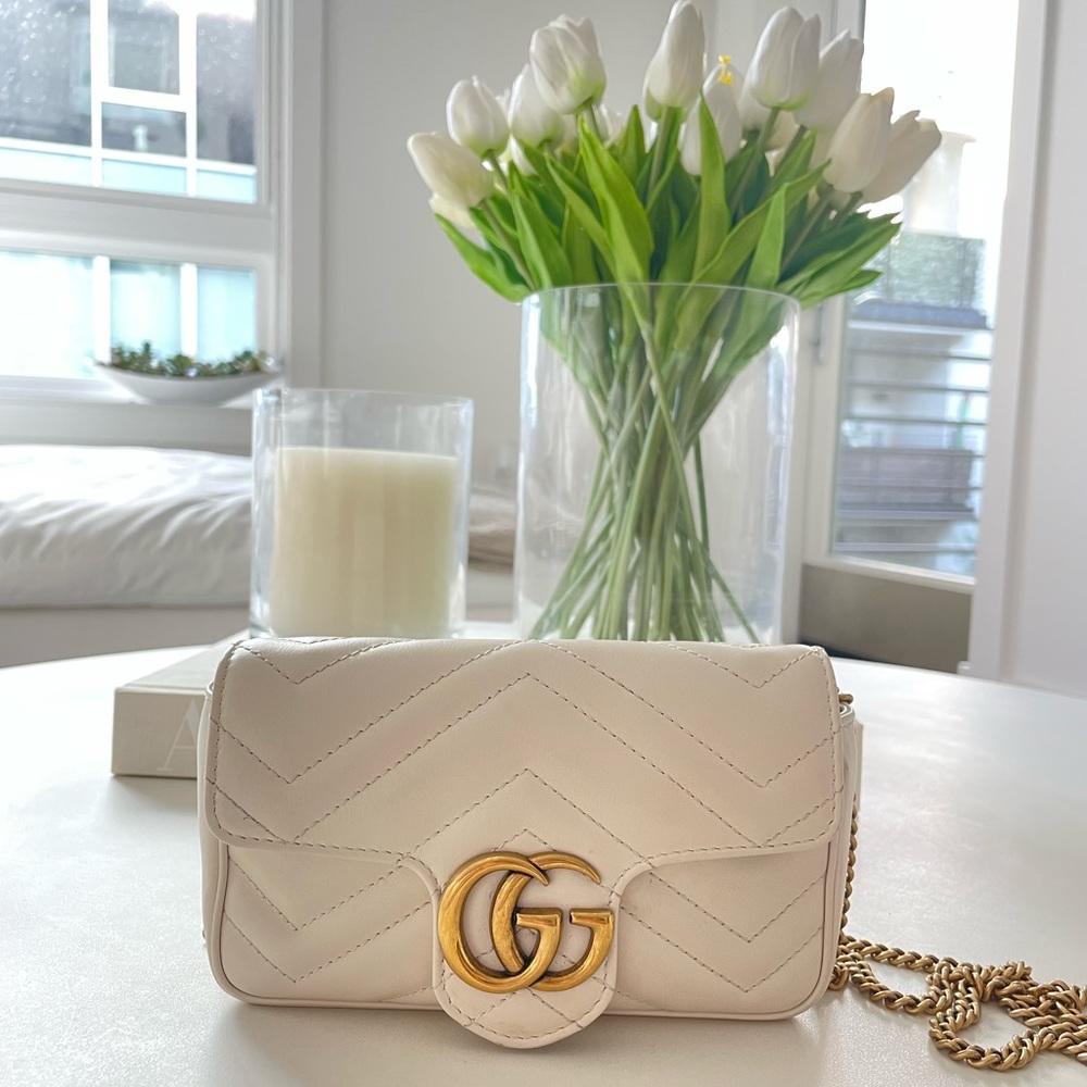 GG Marmont matelasse leather super mini bag